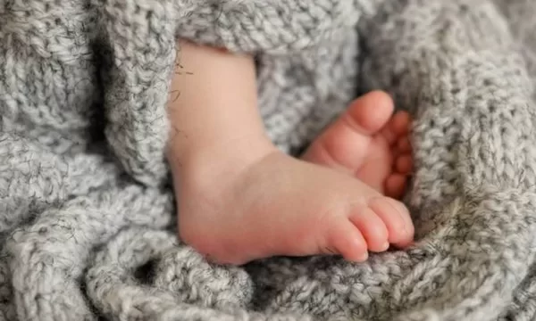 Após dar entrada em hospital, bebê morre com sinais de abuso sexual
