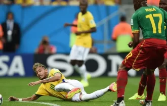 Camarões volta a atravessar o caminho do Brasil em uma Copa