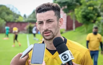 Chateado e triste, Dolem é dispensado pelo Amazonas e acerta com o Goianésia para 2023