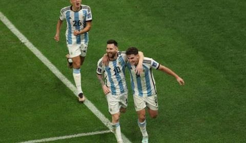 Com recorde de Messi, Argentina vence Croácia e está na final da Copa do Mundo
