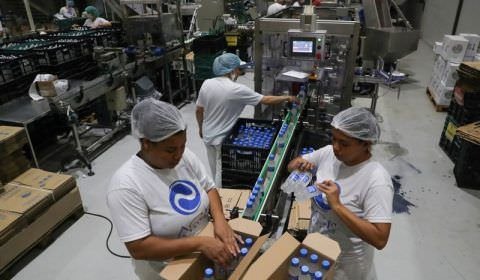 Confiança da indústria sobe em dezembro após três meses de queda