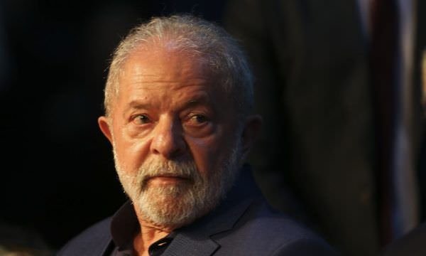 Lula segue hoje para o Uruguai, onde se reúne com Lacalle e Mujica
