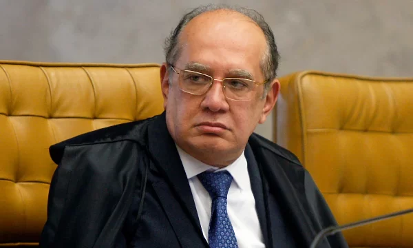 Gilmar Mendes determina que Carla Zambelli entregue arma em 48 horas