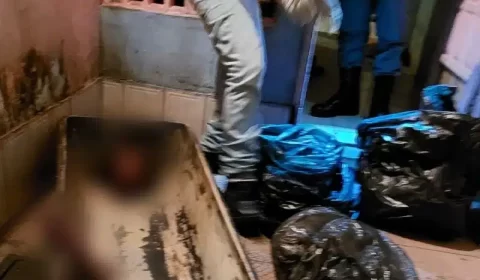 IMAGENS FORTES: Corpo esquartejado é encontrado em sacos plásticos no Centro de Manaus