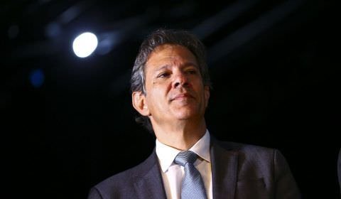 Marco fiscal e reforma tributária serão prioridades, diz Haddad