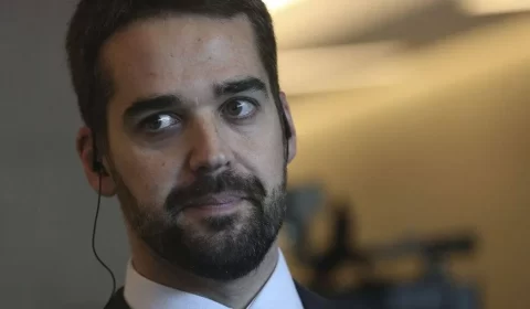 'Não é o momento', diz Eduardo Leite sobre fusão entre PSDB e MDB