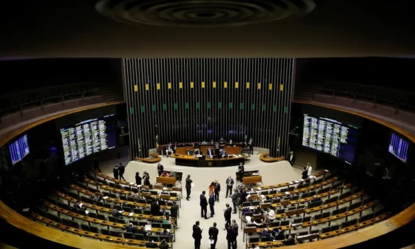 PEC do Estouro pode ser votada nesta terça (20) no plenário da Câmara