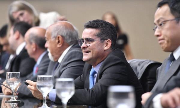 Prefeito David Almeida parabeniza presidente eleito da Câmara e destaca harmonia entre poderes em prol da população de Manaus
