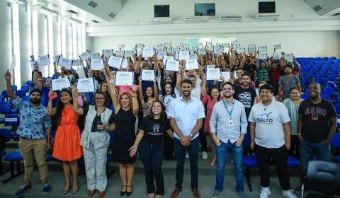 Prefeitura de Manaus certifica participantes do programa ‘Salto: Aceleradora de MEIs’