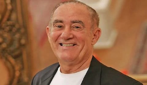 Renato Aragão recebe alta e passa bem