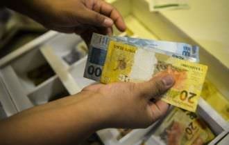 Rendimentos do trabalho crescem 2,5% no terceiro trimestre