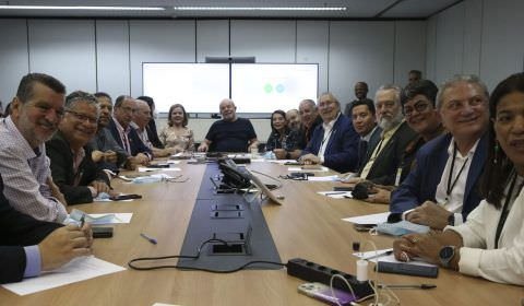Sindicatos defendem repactuação de temas trabalhistas