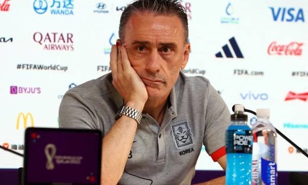 Técnico da Coreia reclama de injustiça da Fifa e vê Brasil favorecido