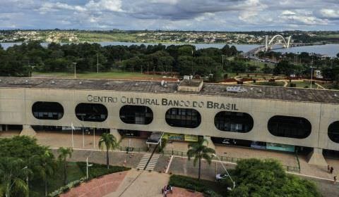 Transição foi a mais participativa e econômica, diz Lula