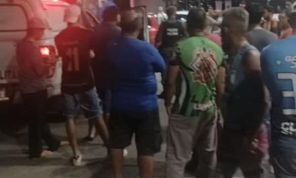 URGENTE: idosa é agredida por frentista em Manaus 