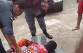 URGENTE: motoqueiro mata brutalmente mulher com facadas em Tefé; veja vídeo