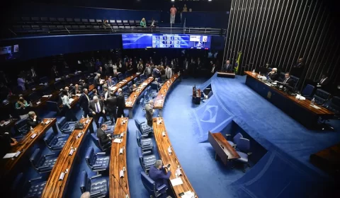 Veja como votou cada senador no primeiro turno da PEC do Estouro