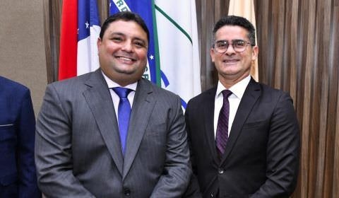 Ao novo presidente da Câmara, David Almeida destaca importância da harmonia para o atendimento das demandas sociais