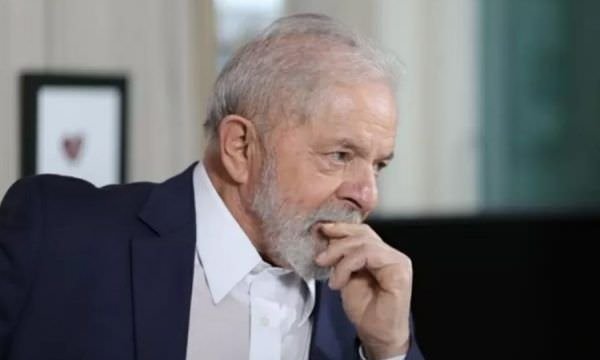 Bolsonarista convicto se desmancha em elogios a Lula em reunião com governadores