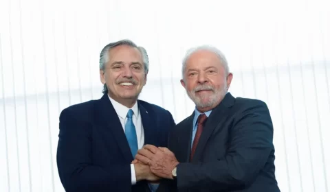 Brasil vai financiar exportação para Argentina, mas pede garantias