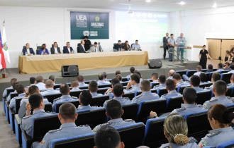 Capitães da PMAM participam de Aula Magna do Curso de Aperfeiçoamento de Oficiais