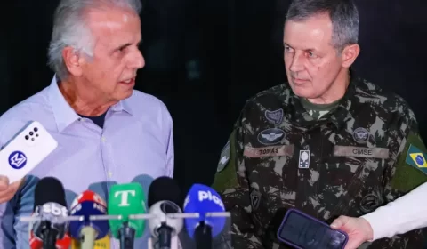 “Era uma troca necessária”, diz Múcio à CNN sobre mudança no Exército