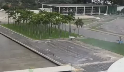 Imagens inéditas de drone mostram STF desprotegido no início dos ataques