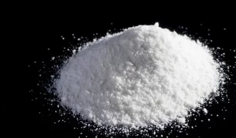 Jogador de futebol é detido com 109 kg de cocaína em mala de viagem