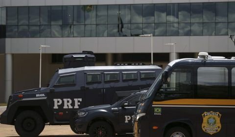 Lula dispensa 26 chefes regionais da PRF e muda direção da PF em 18 estados