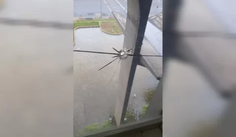 Ministério da Justiça foi atingido por tiro e pedra em ato terrorista