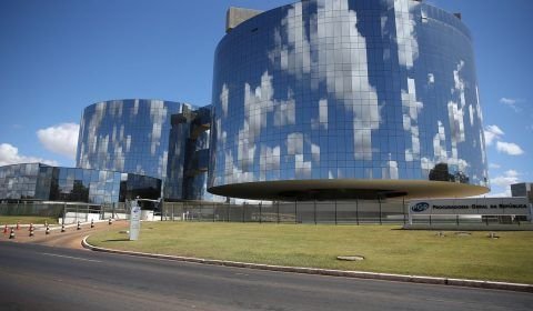 MPF e advogados acionam Supremo contra deputados em atos golpistas