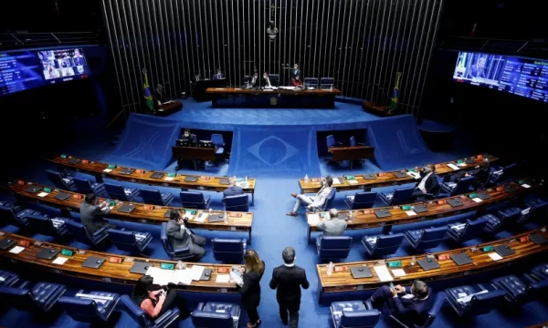 PL busca espaços na direção do Senado junto a Pacheco caso perca corrida à presidência