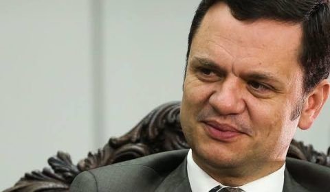 Preso pela PF, Anderson Torres está em batalhão da PM