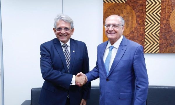 Reforma Tributária: Por determinação de Wilson Lima, Pauderney Avelino se encontra com Alckmin para tratar sobre incentivos à ZFM