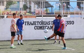 Trio revelado na Escola do Santos FC de Manaus brilha no futebol brasileiro