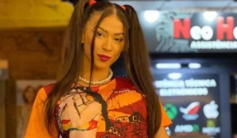 Vídeo: jovem desmaia após levar chute de dançarino em show de funk