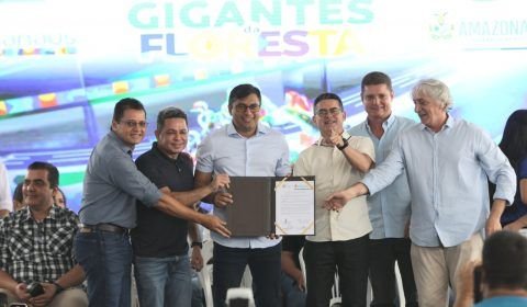 Wilson Lima e David Almeida assinam ordem de serviço para construção do Parque Gigantes da Floresta