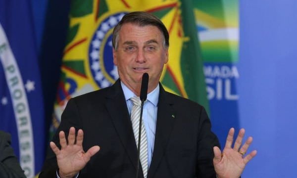 A verba ridícula que Bolsonaro deixou para vítimas de desastres naturais