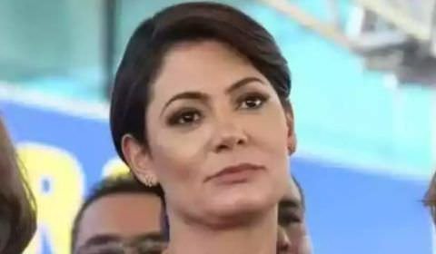 Em meio a caso das joias, Michelle vai comandar evento do PL