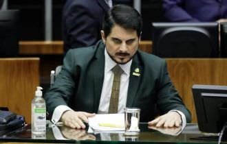 Bolsonaro tentou me coagir para dar golpe, diz Marcos do Val