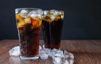 Casal bebe refrigerante com soda cáustica e receberá indenização de R$ 8 mil