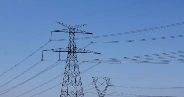 Aneel leiloa cinco lotes de linhas de transmissão de energia