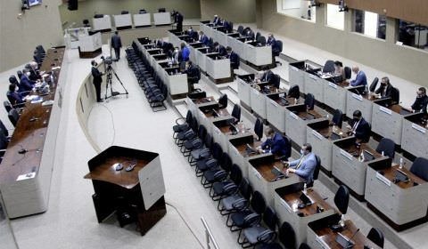 Dois vereadores de Manaus seguem suposta amante de caso na Bemol