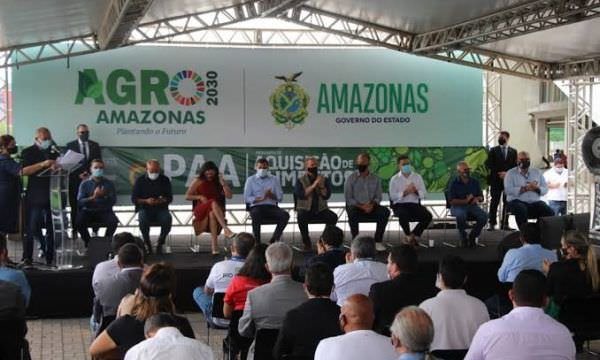 Governador Wilson Lima realiza entregas para o desenvolvimento do setor primário no estado