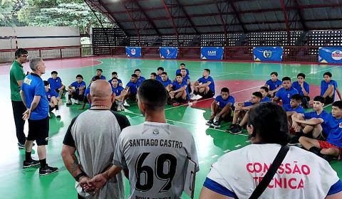 Liga de Handebol do Amazonas capacita técnicos e atletas com foco nas competições nacionais de seleções