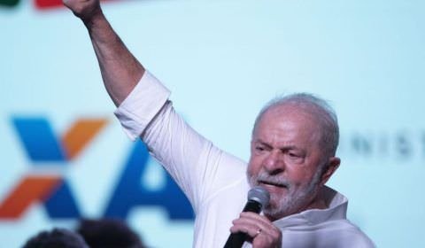 Maioria esmagadora dos brasileiros apoia pressão de Lula contra taxa de juros do Banco Central