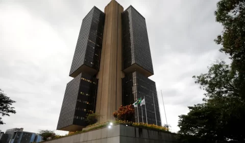 Nova regra fiscal e reforma tributária ajudam queda da Selic, dizem economistas