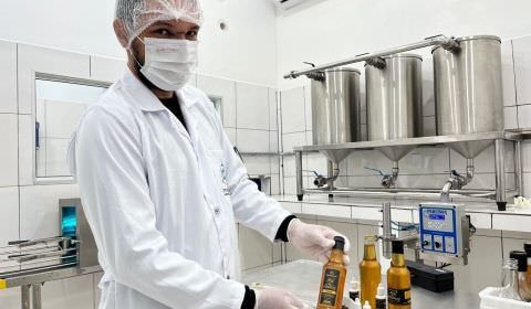 Produção de mel ganha impulso no Amazonas a partir de doação onerosa de caixas de abelha