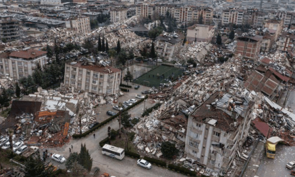 Turquia e Síria registram 33 mil mortos e 93 mil feridos uma semana após terremoto