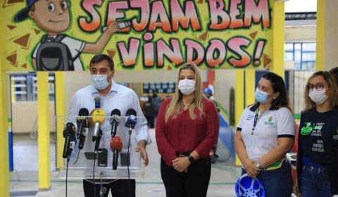 Wilson Lima dá início ao ano letivo nas escolas estaduais e lança segunda fase do Novo Ensino Médio